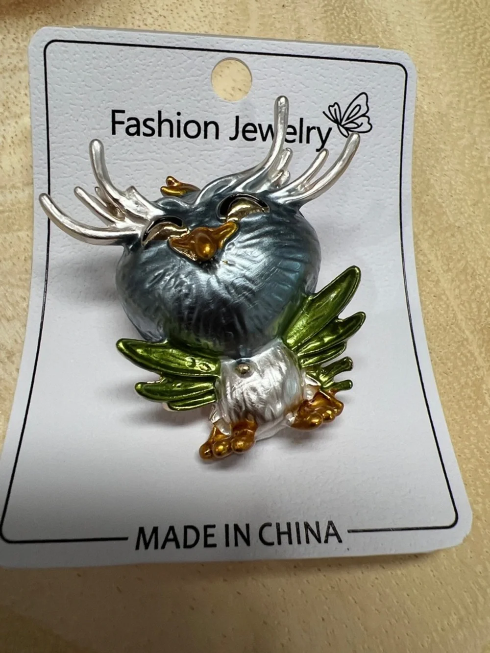 3/$18 Fashion Jewelry Green & Silver Owl Brooch - Unbranded Lot 7021